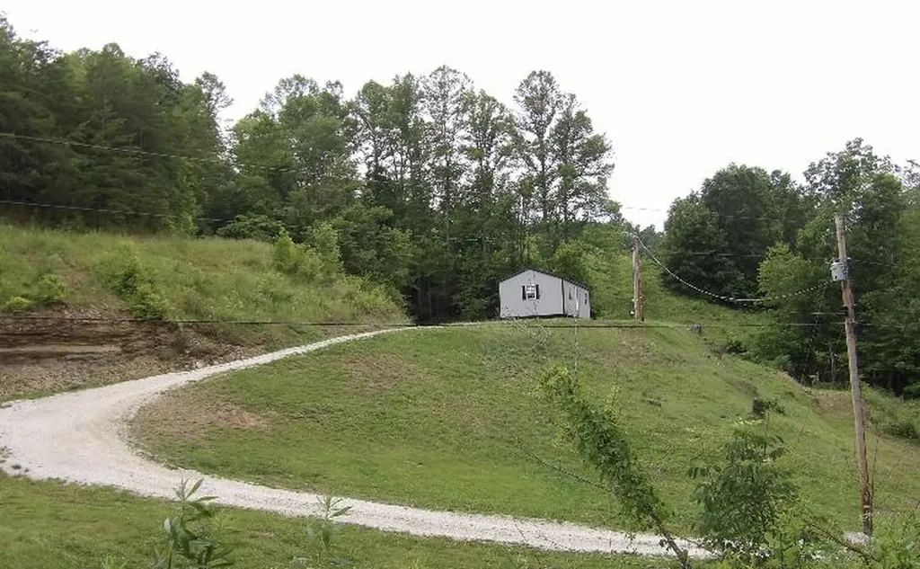 264 Sunshine Lane West Liberty KY 41472