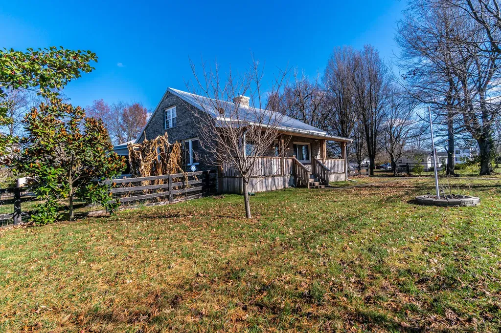 4481 Athens Boonesboro Road Lexington KY 40509