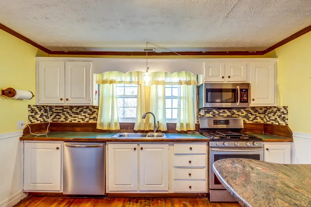 4481 Athens Boonesboro Road Lexington KY 40509