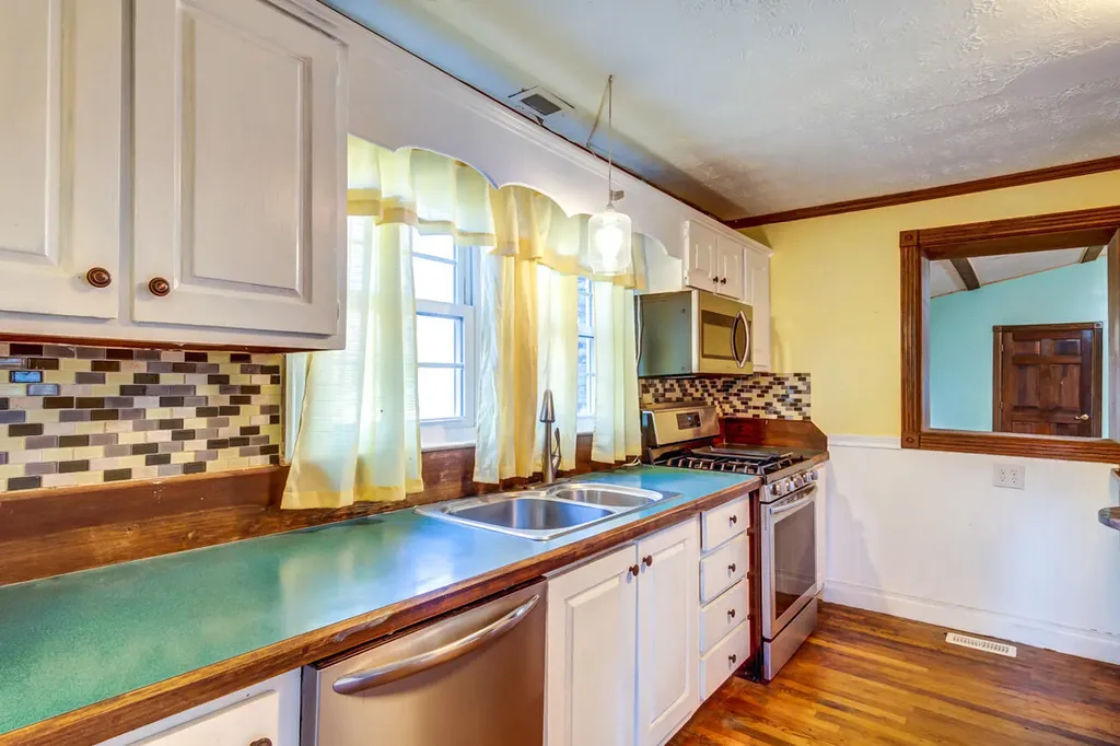 4481 Athens Boonesboro Road Lexington KY 40509