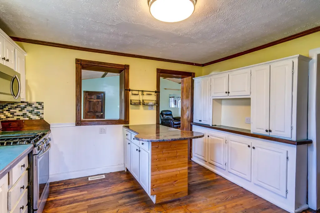 4481 Athens Boonesboro Road Lexington KY 40509