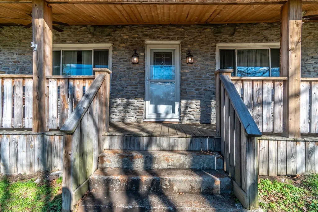 4481 Athens Boonesboro Road Lexington KY 40509
