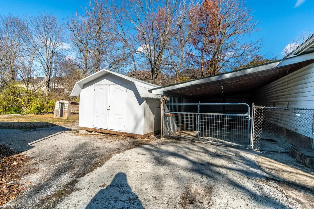 4481 Athens Boonesboro Road Lexington KY 40509