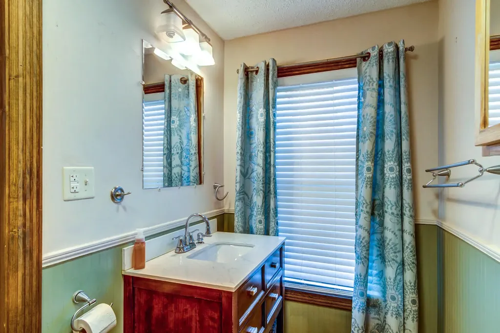 4481 Athens Boonesboro Road Lexington KY 40509