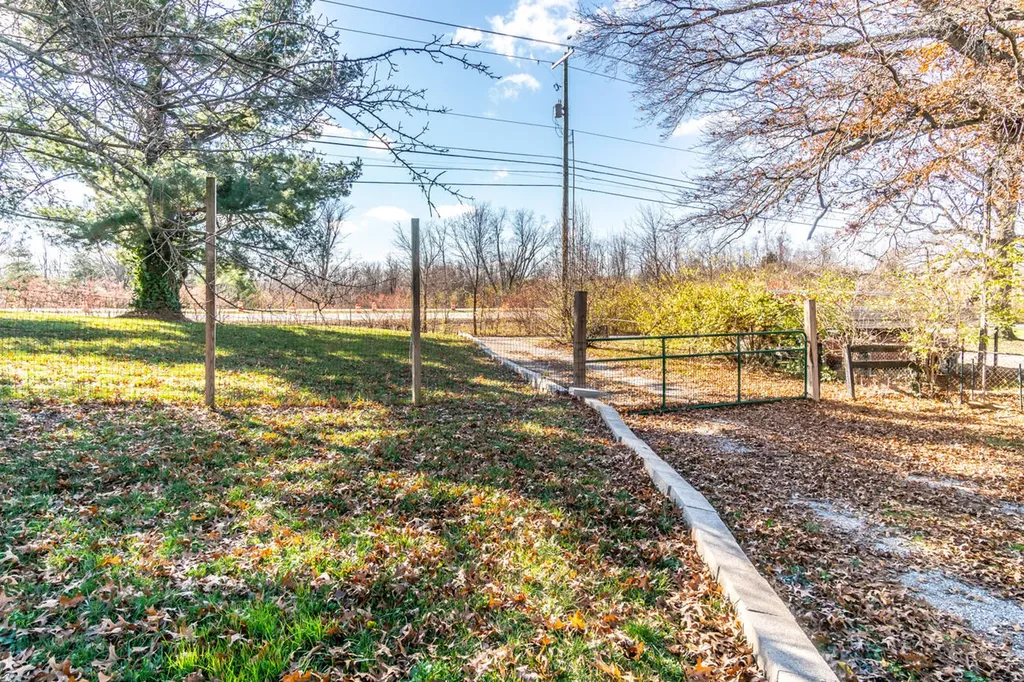 4481 Athens Boonesboro Road Lexington KY 40509