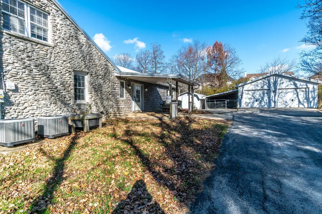 4481 Athens Boonesboro Road Lexington KY 40509