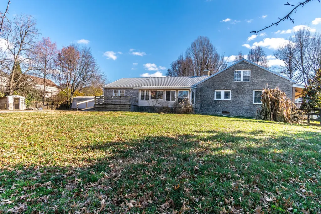 4481 Athens Boonesboro Road Lexington KY 40509