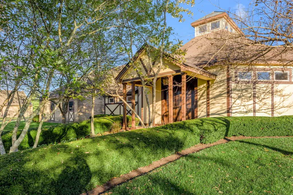 169 Muir Lane Georgetown KY 40324