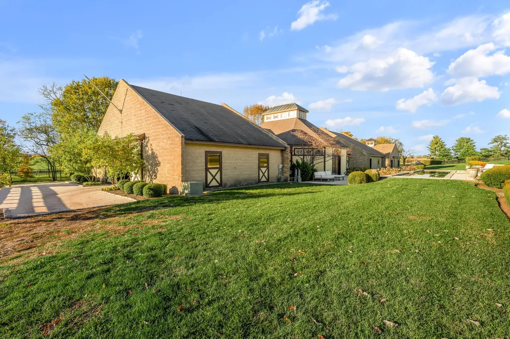 169 Muir Lane Georgetown KY 40324