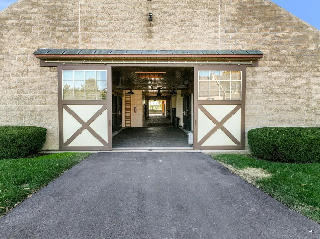 169 Muir Lane Georgetown KY 40324