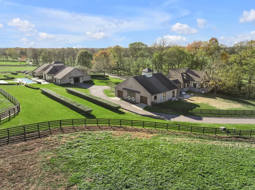 169 Muir Lane Georgetown KY 40324