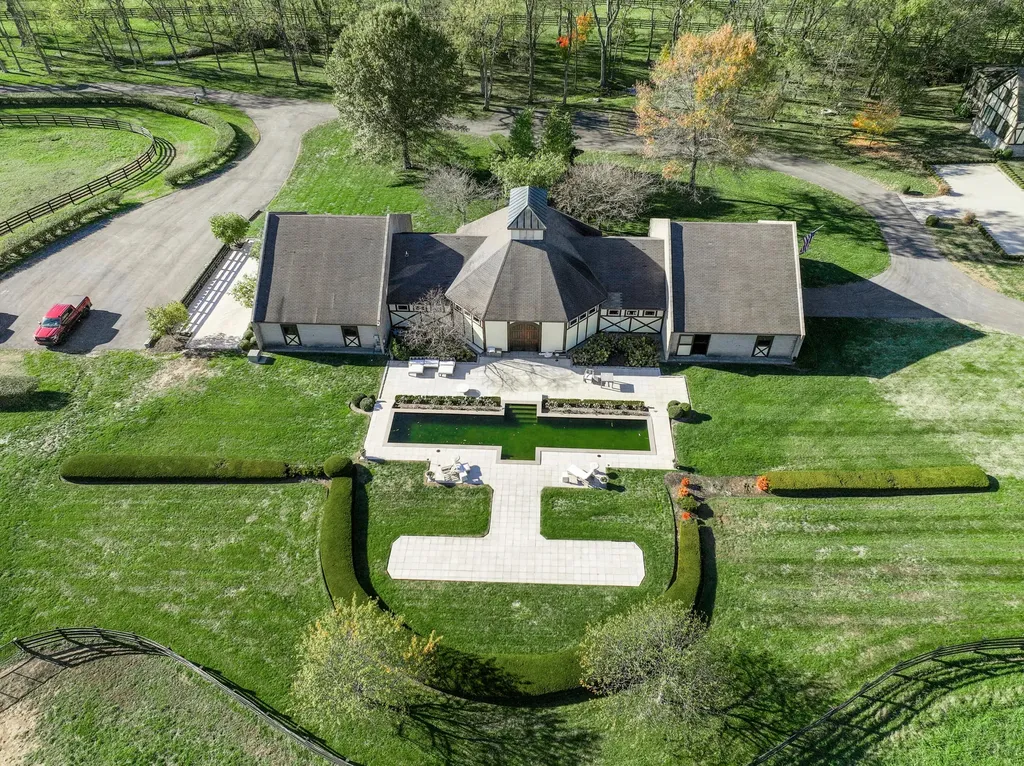 169 Muir Lane Georgetown KY 40324