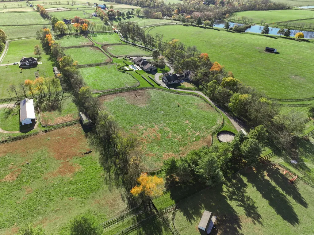 169 Muir Lane Georgetown KY 40324