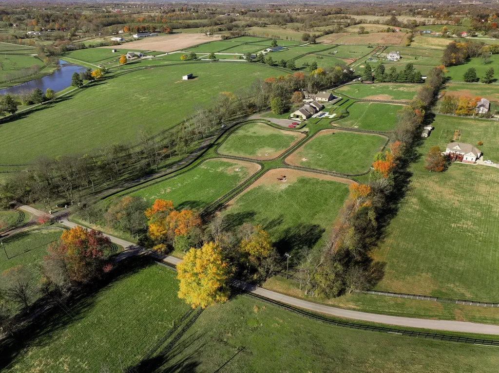 169 Muir Lane Georgetown KY 40324