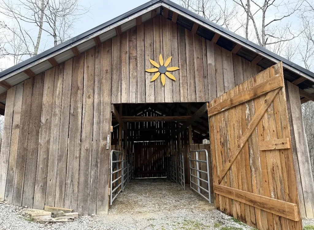 301 Otter Creek Road Strunk KY 42649
