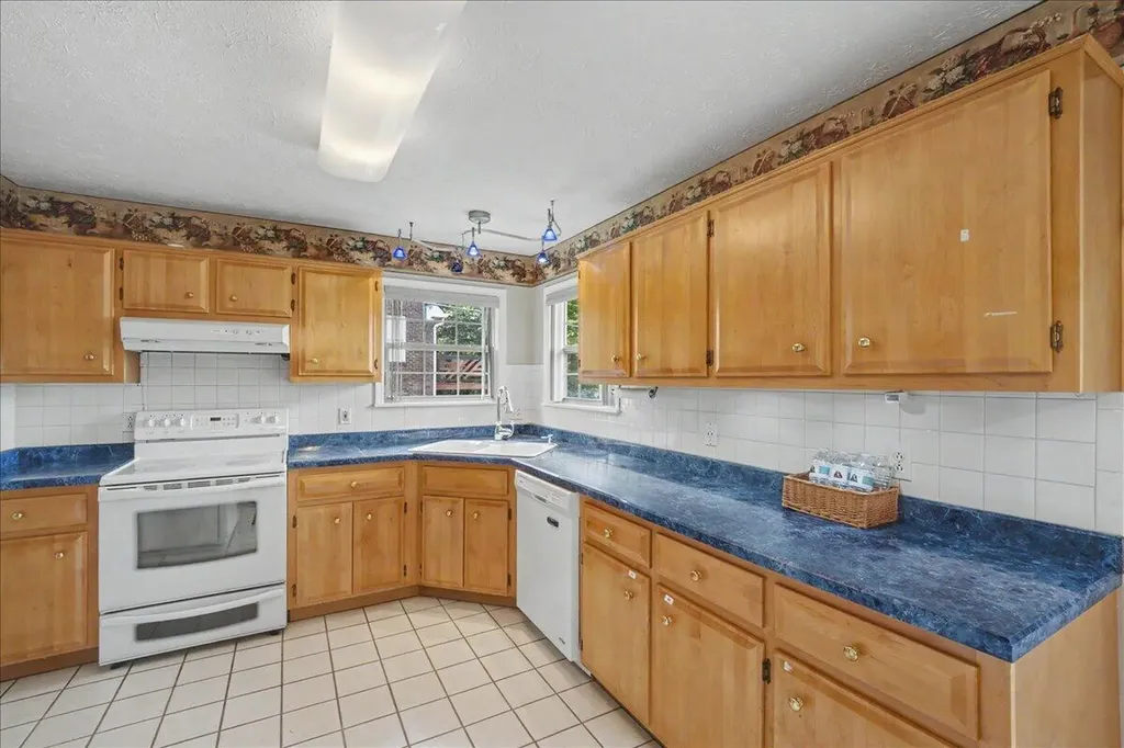 1054 Devane Lane Frankfort KY 40601