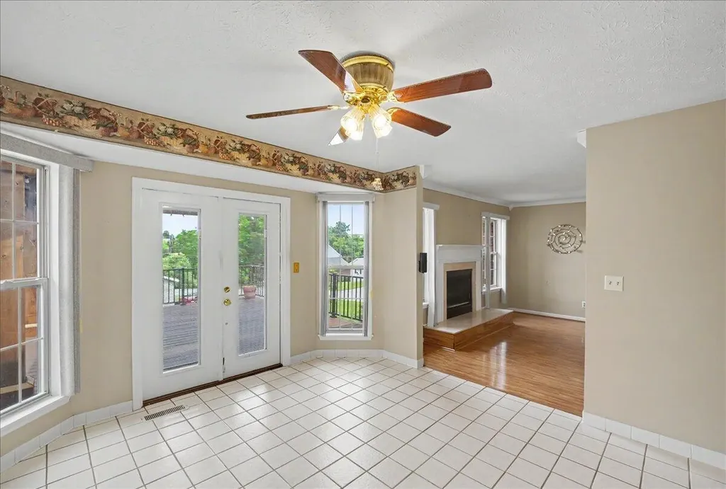 1054 Devane Lane Frankfort KY 40601