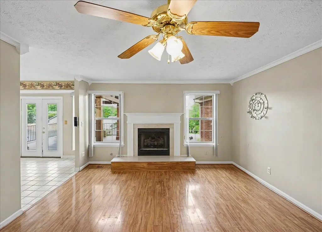 1054 Devane Lane Frankfort KY 40601