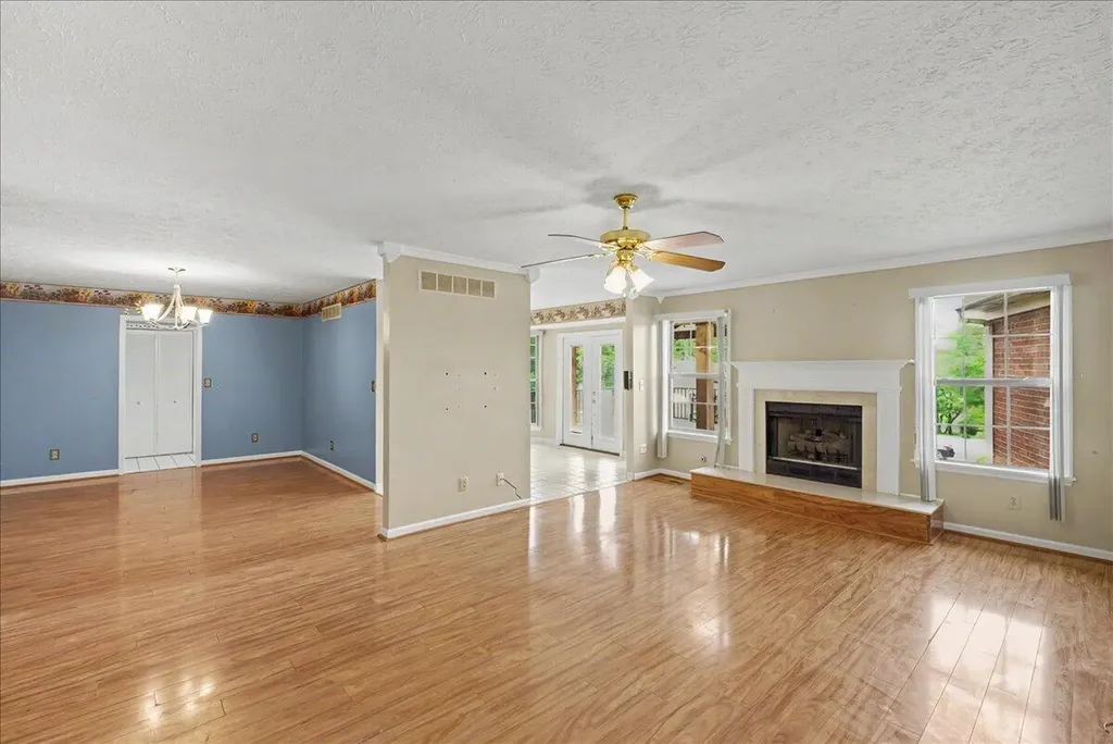 1054 Devane Lane Frankfort KY 40601