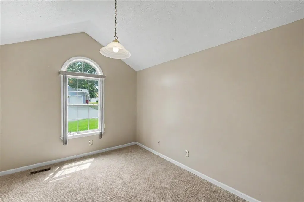1054 Devane Lane Frankfort KY 40601