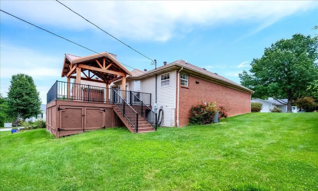 1054 Devane Lane Frankfort KY 40601
