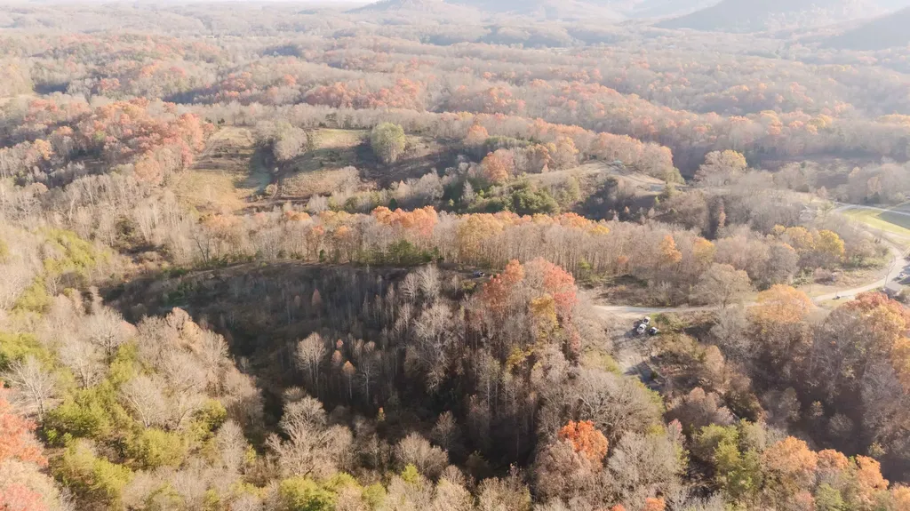 18 Lori Drive Irvine KY 40336