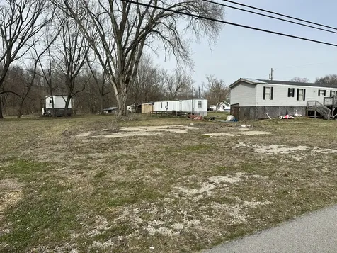 504 W Central Avenue Bradfordsville KY 40009