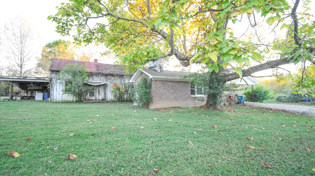 1051 Drydock Road Lawrenceburg KY 40342