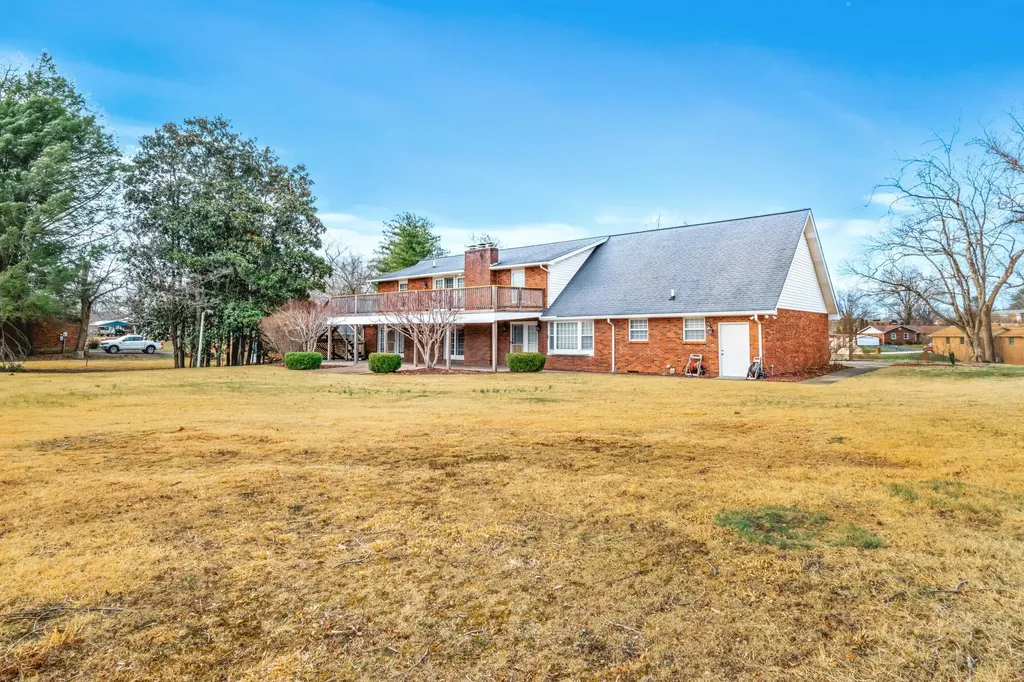 110 Locklin Drive Williamsburg KY 40769