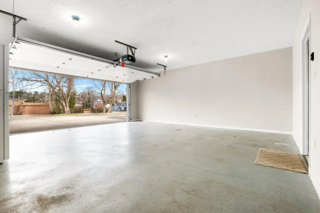110 Locklin Drive Williamsburg KY 40769
