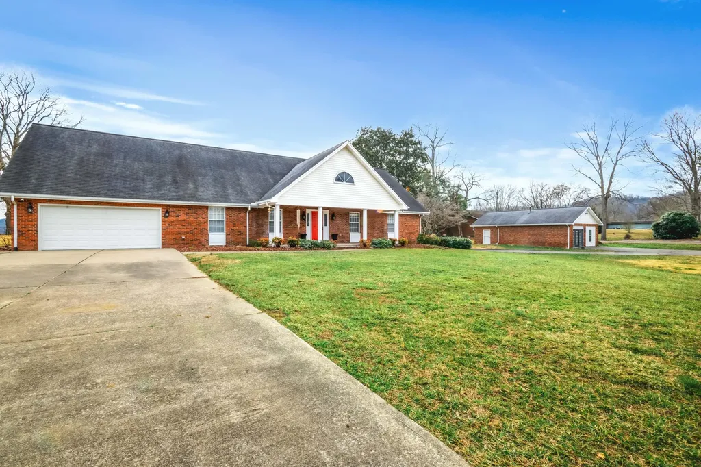 110 Locklin Drive Williamsburg KY 40769