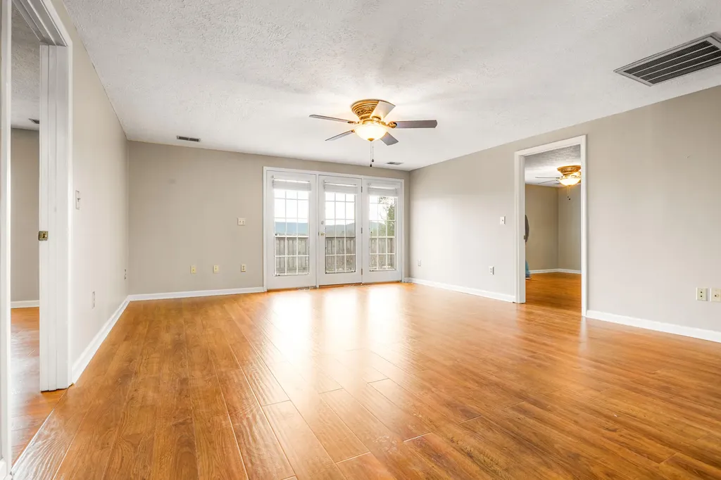 110 Locklin Drive Williamsburg KY 40769