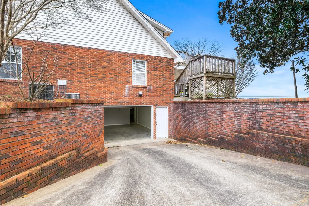 110 Locklin Drive Williamsburg KY 40769