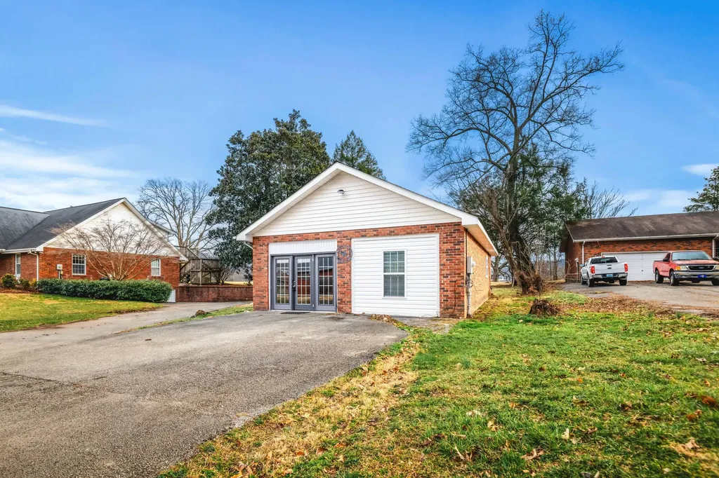 110 Locklin Drive Williamsburg KY 40769