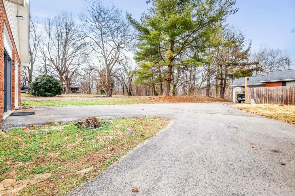 110 Locklin Drive Williamsburg KY 40769