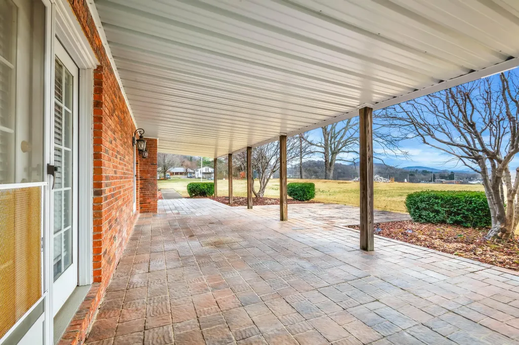 110 Locklin Drive Williamsburg KY 40769