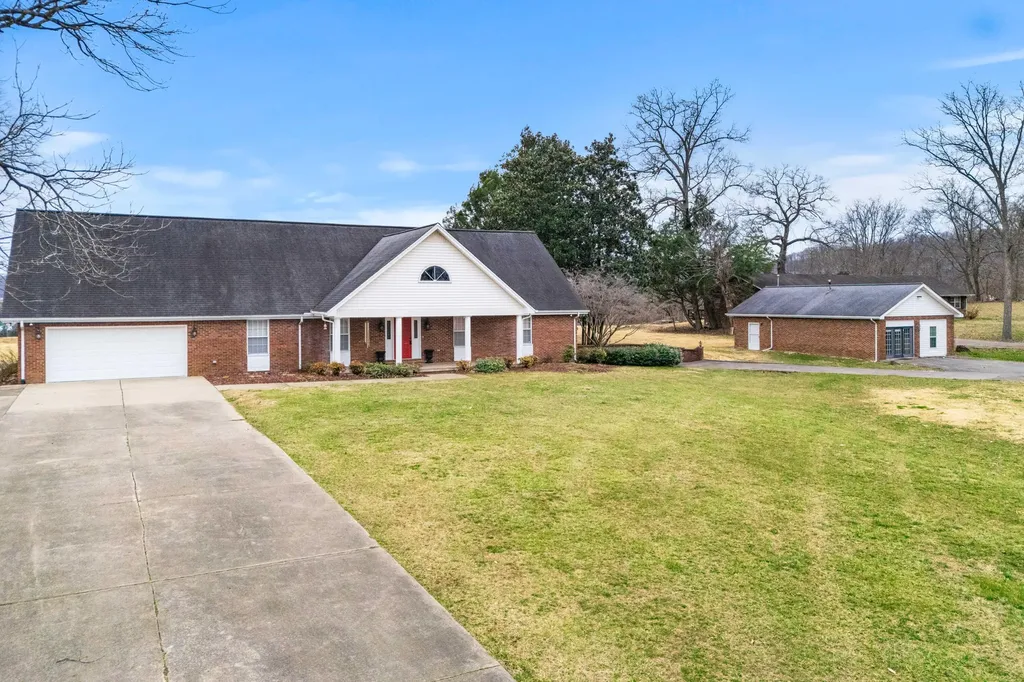 110 Locklin Drive Williamsburg KY 40769