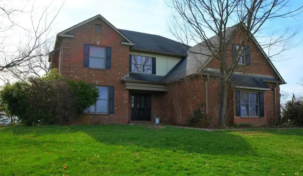 2315 Oregon Road Versailles KY 40383