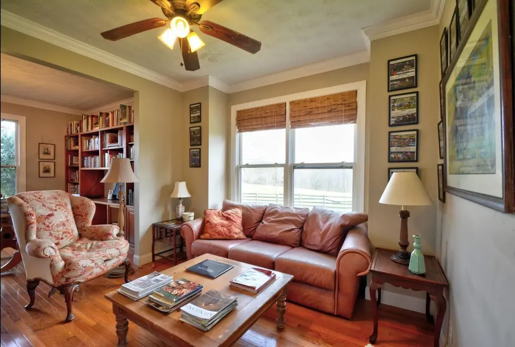 2315 Oregon Road Versailles KY 40383