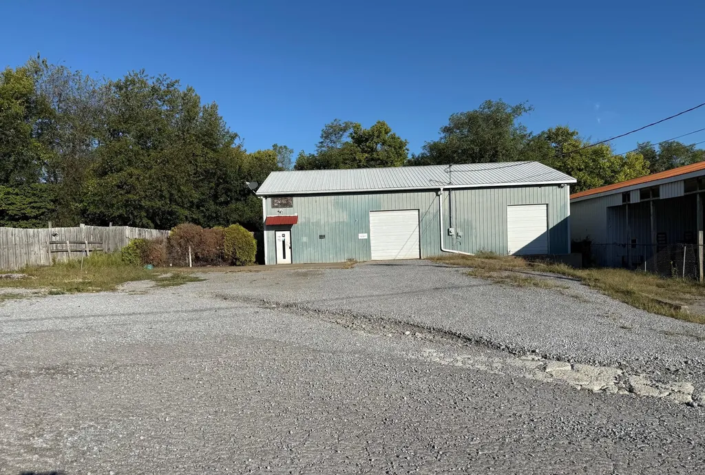 1211 Lebanon Road Danville KY 40422