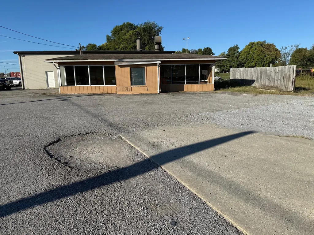1211 Lebanon Road Danville KY 40422
