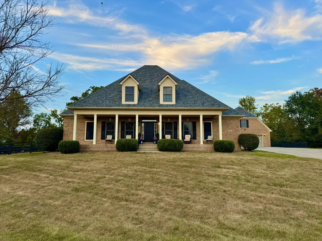 113 Whispering Brook Drive Nicholasville KY 40356