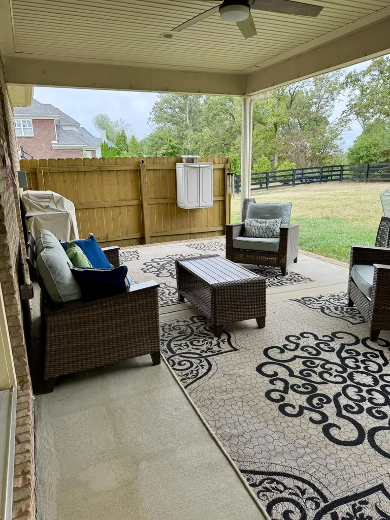113 Whispering Brook Drive Nicholasville KY 40356