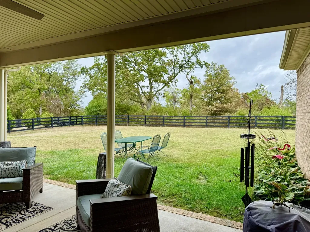 113 Whispering Brook Drive Nicholasville KY 40356