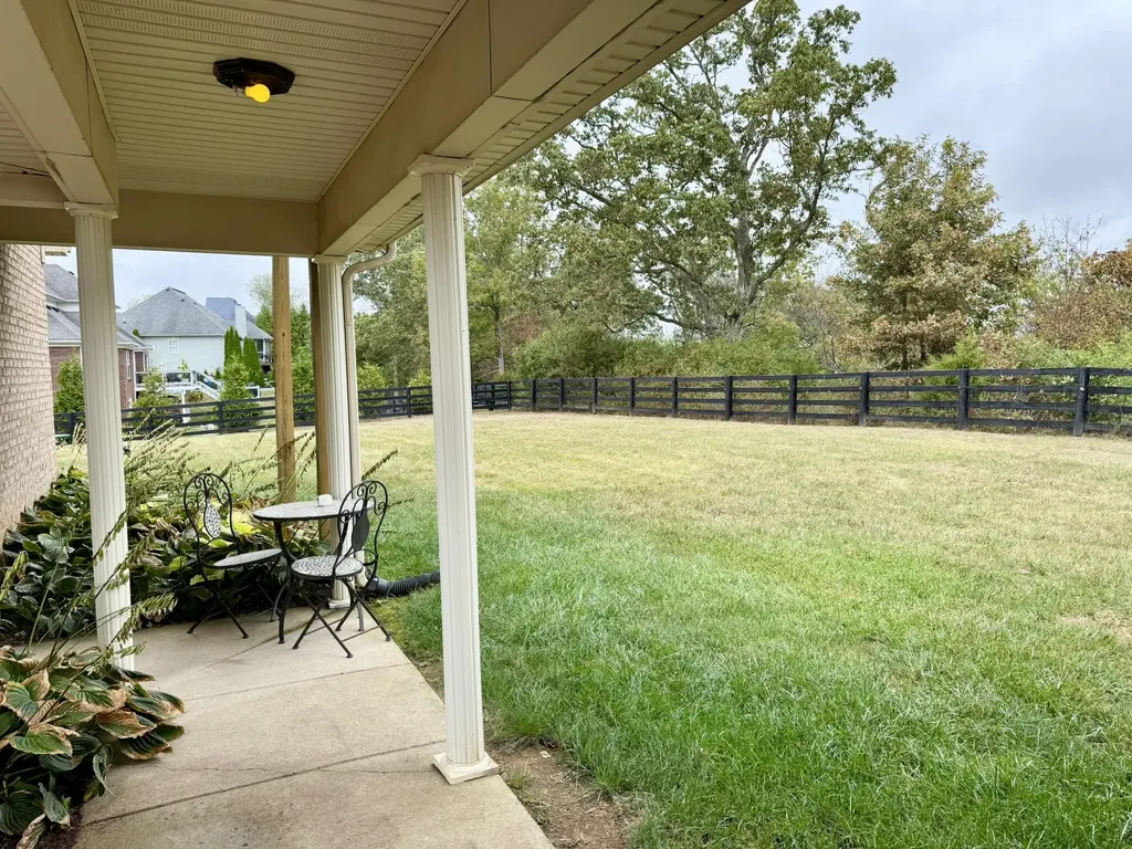 113 Whispering Brook Drive Nicholasville KY 40356