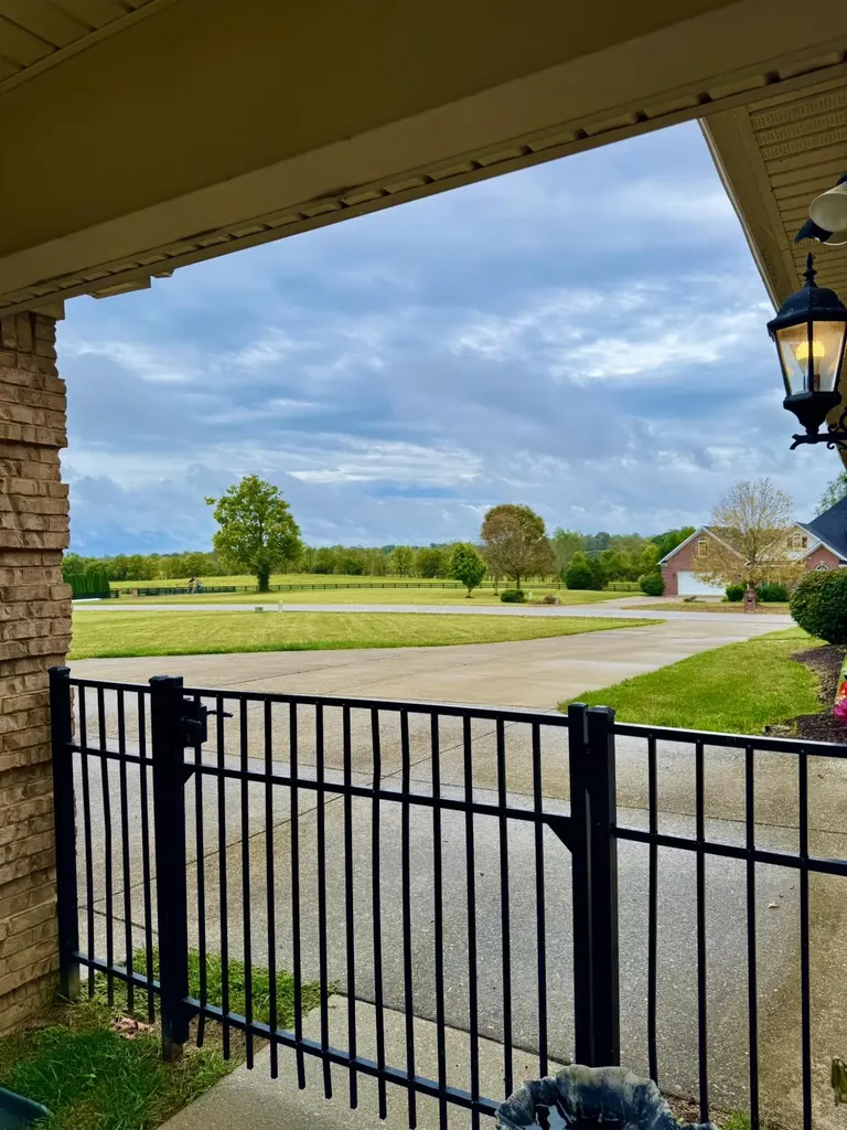 113 Whispering Brook Drive Nicholasville KY 40356