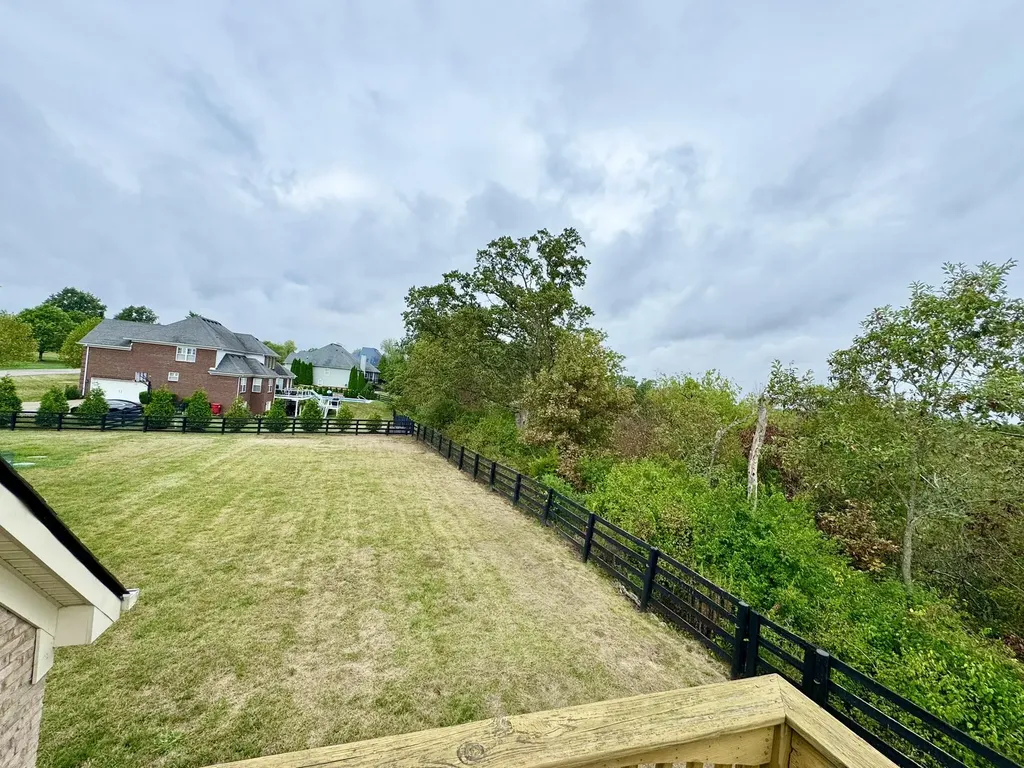 113 Whispering Brook Drive Nicholasville KY 40356