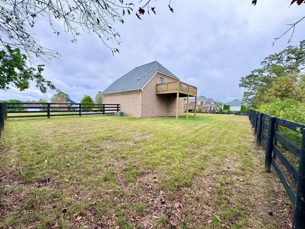 113 Whispering Brook Drive Nicholasville KY 40356