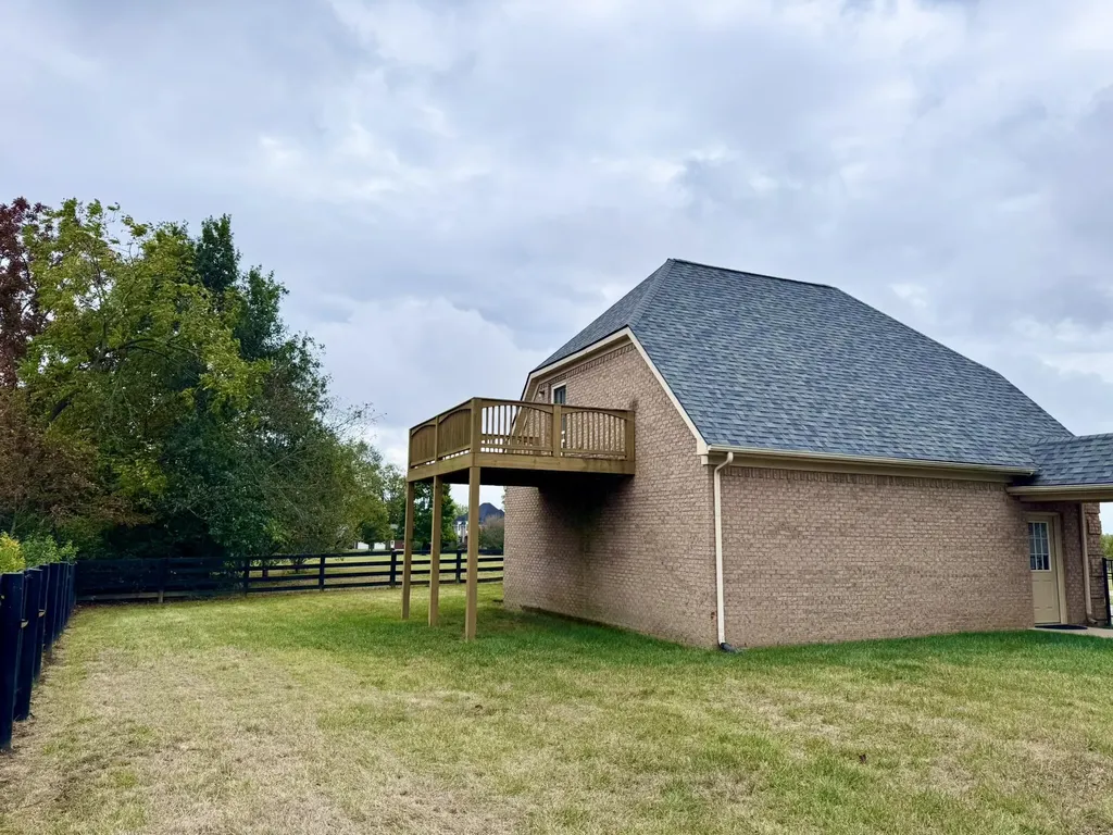 113 Whispering Brook Drive Nicholasville KY 40356