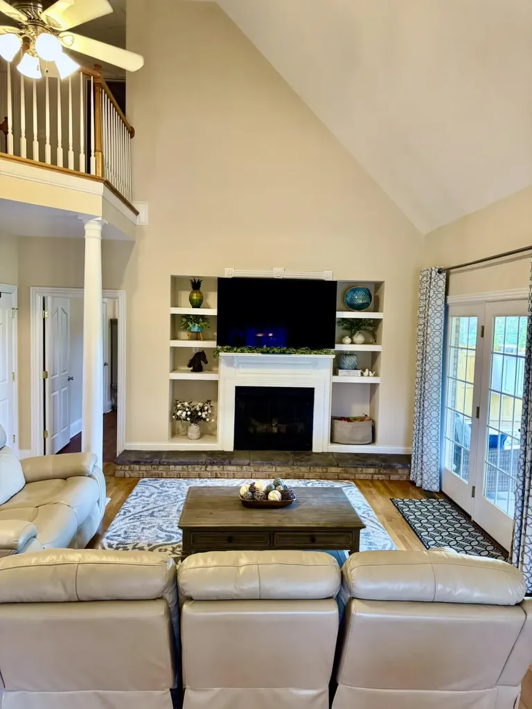 113 Whispering Brook Drive Nicholasville KY 40356
